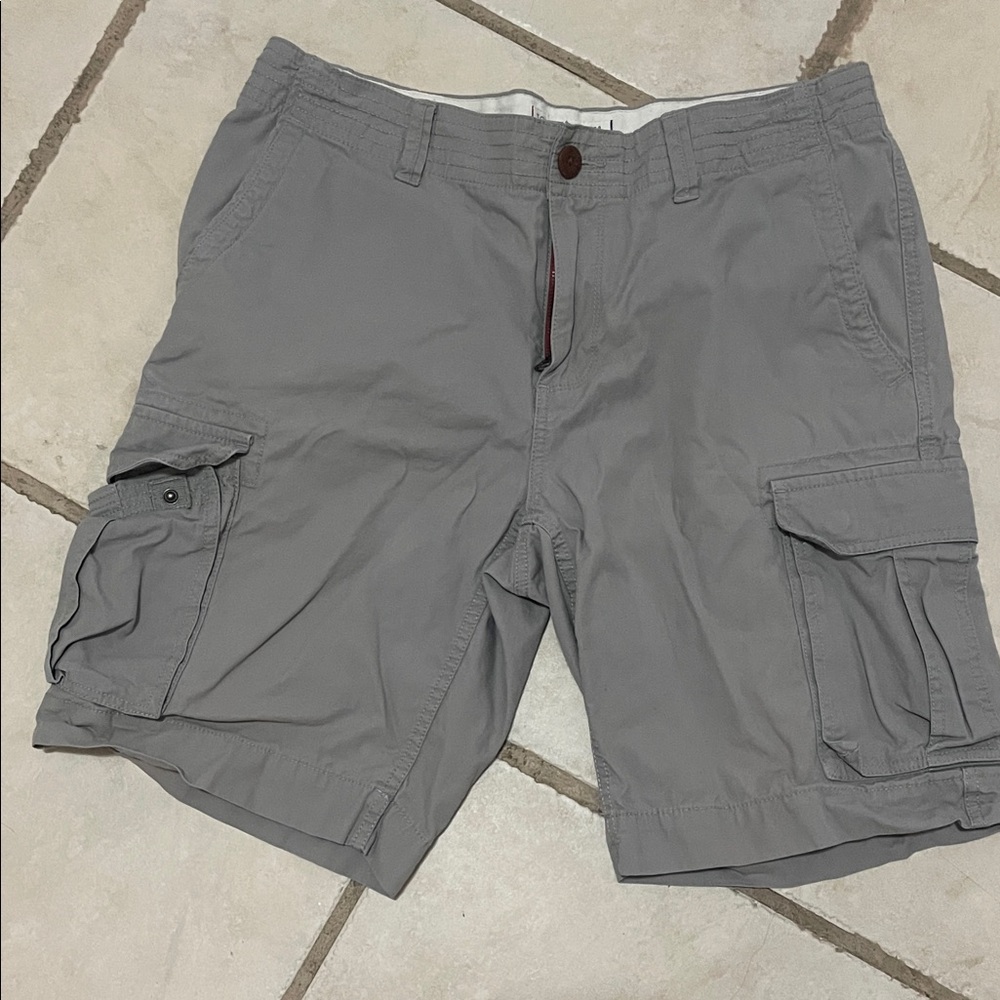 Tommy Hilfiger Gray Cargo Men Shorts